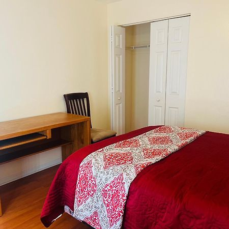 Room In Citrus Park And Carollwood, Close To The Airport & Downtown Tampa Extérieur photo